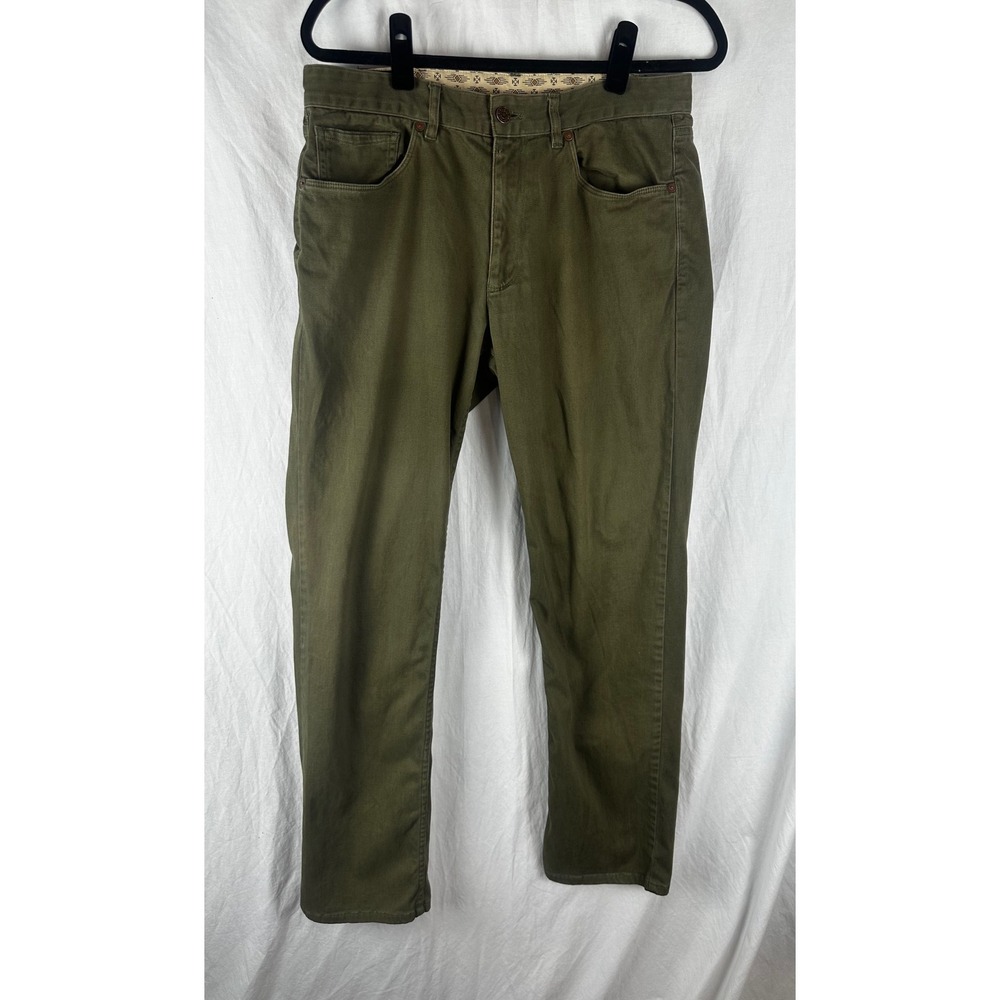 Pendleton Chino Pants Men's 33x34
Olive Green Casual Flat Front 4 Pocket cotton